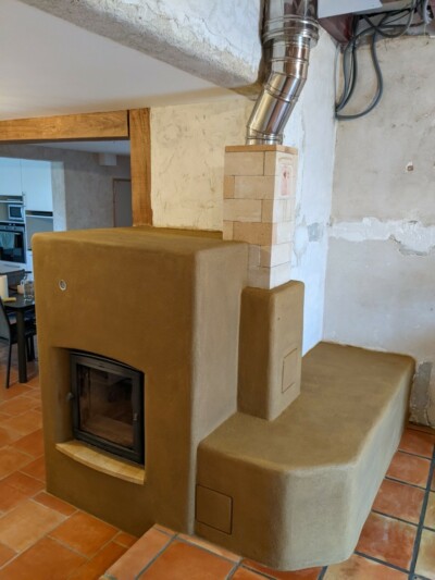Chantier poêle de masse à Porchères