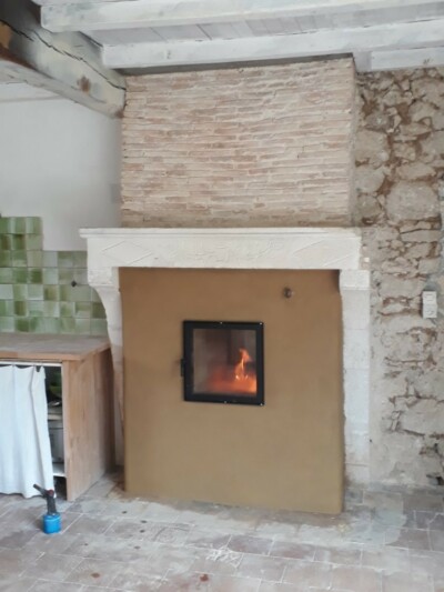 Chantier poêle de masse à Saint-Méard-de-Gurçon