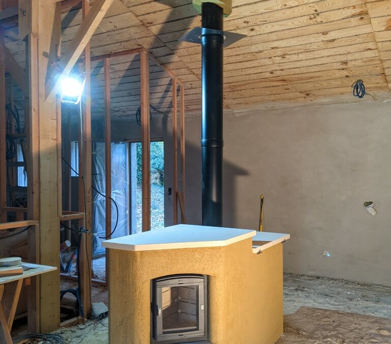 Chantier poêle de masse à Saint-Georges-d’Oléron