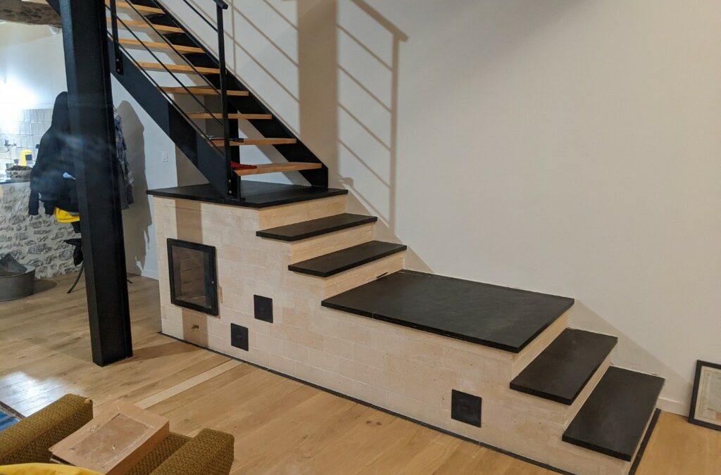 Chantier poêle de masse à Pommiers-Moulons