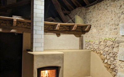 Poêle de masse à Saint Jean d’Ayraud