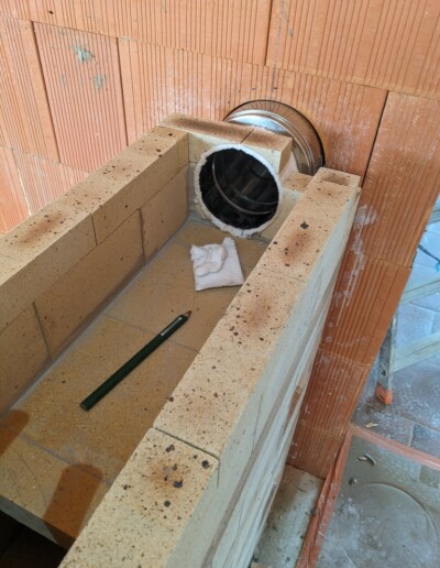 Liaison accumulateur / conduit de fumée