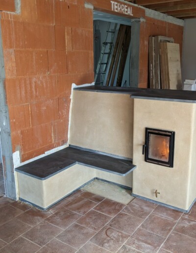 Premier feu malgré la canicule, vitre embuée